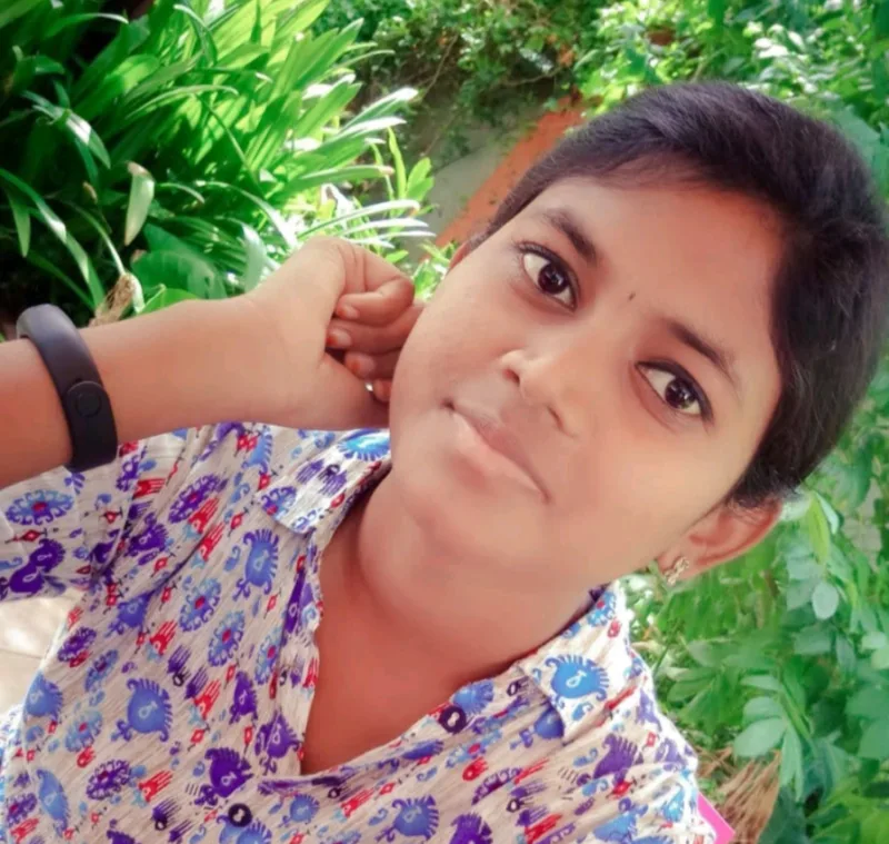 Ravina M